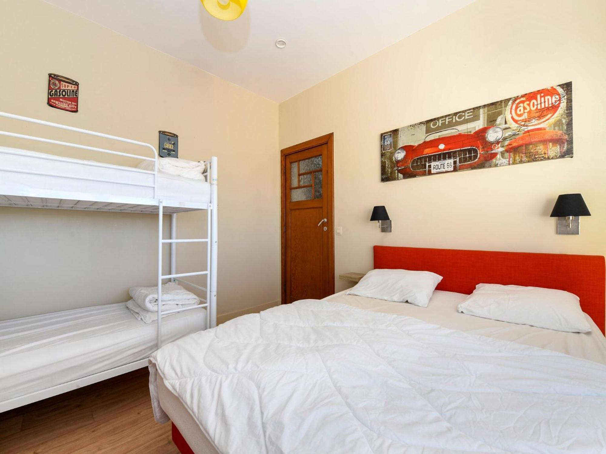 Spacious Holiday Home With Garden Nieuwpoort Bagian luar foto