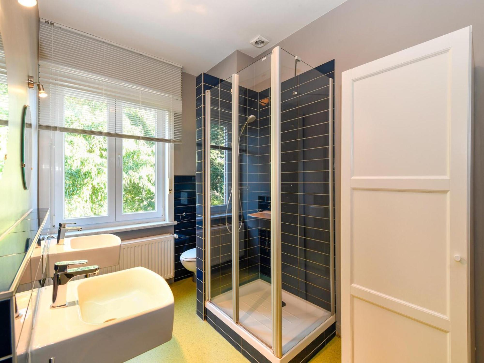 Spacious Holiday Home With Garden Nieuwpoort Bagian luar foto