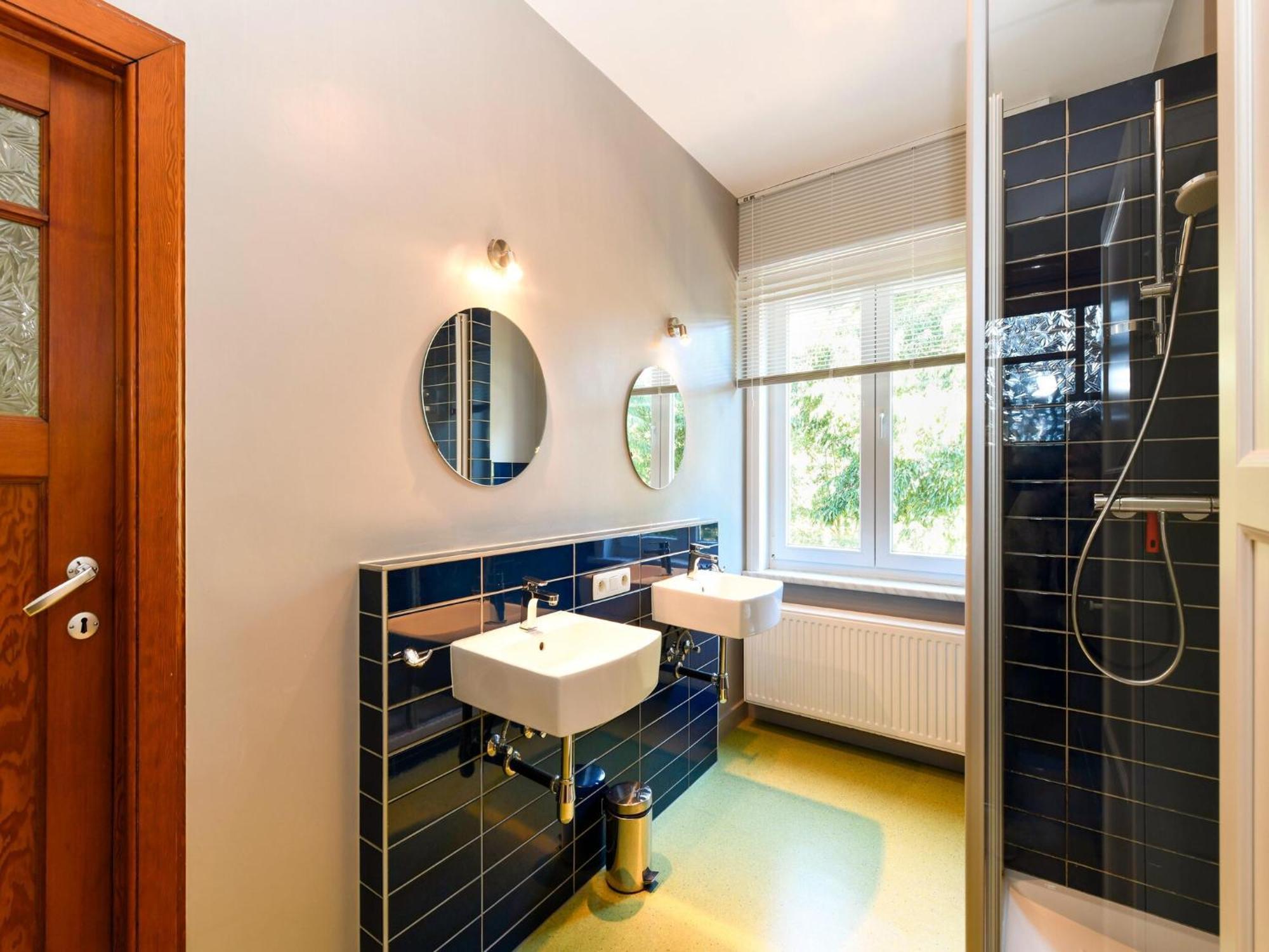 Spacious Holiday Home With Garden Nieuwpoort Bagian luar foto