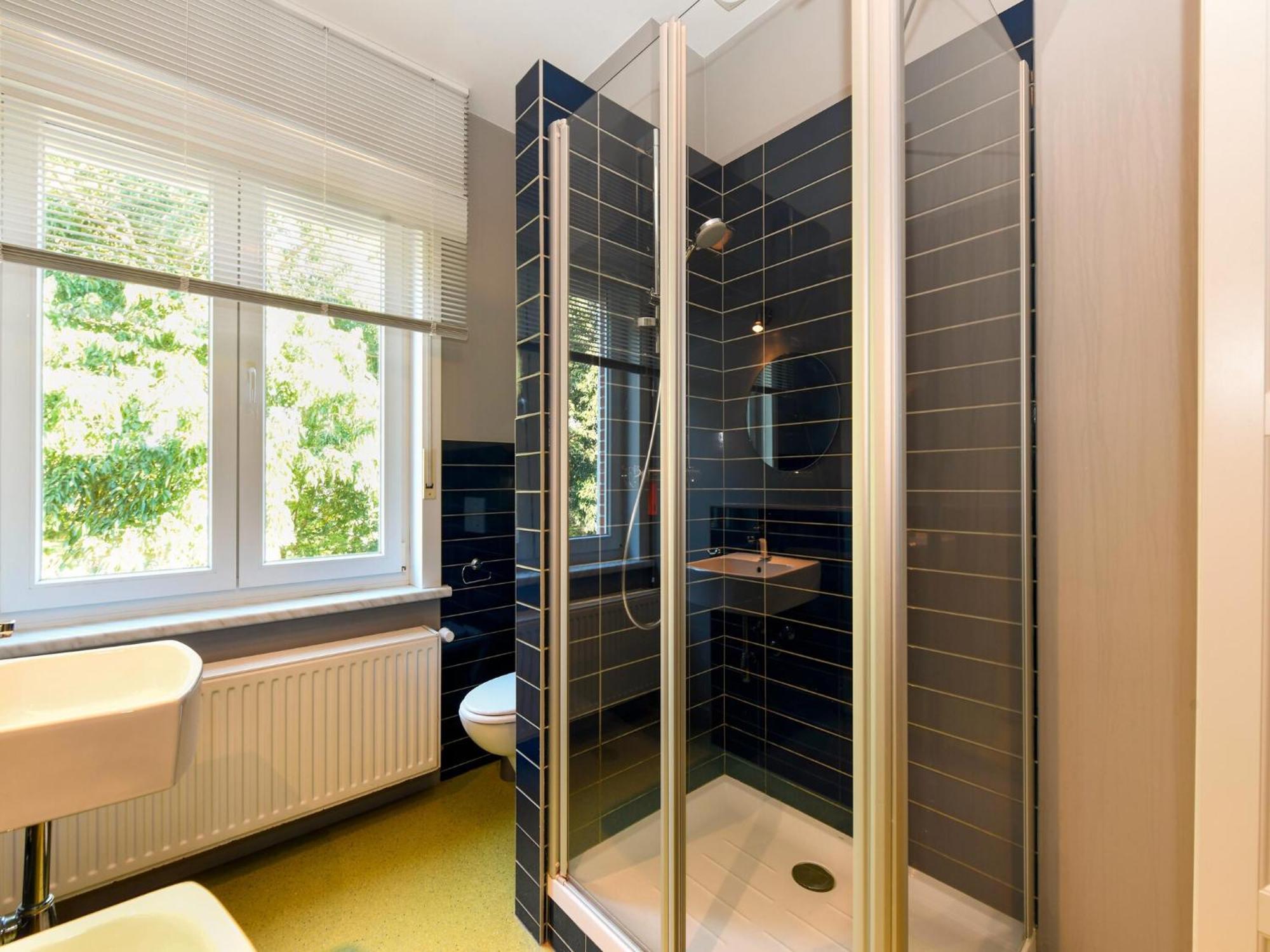 Spacious Holiday Home With Garden Nieuwpoort Bagian luar foto